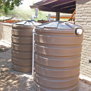 Plastic rain tanks can be installed in chains to increase your storage capacity.